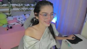 EmmaLopez001 Cam Model Profile .